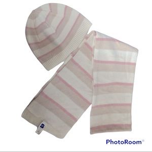 🎄Clearance 🎄GAP Scarf and hat
